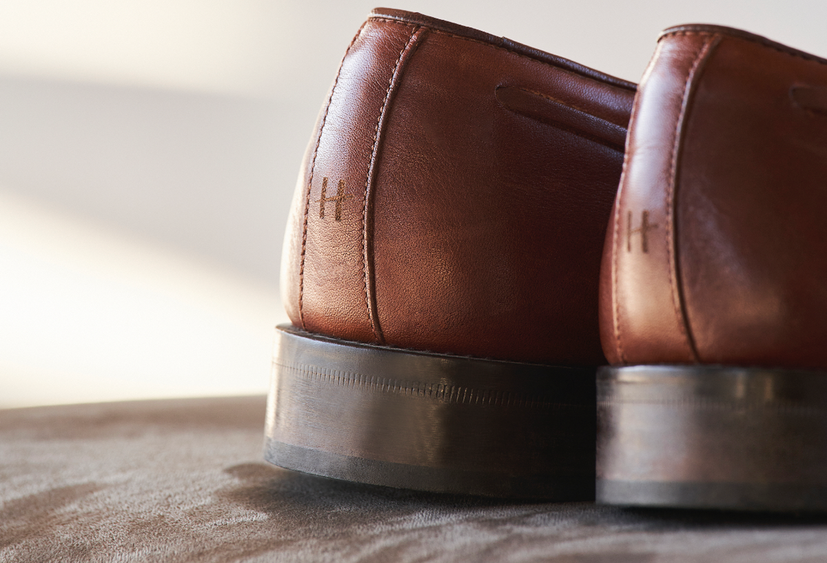 Cómo elegir los zapatos ideales para combinar con tu traje