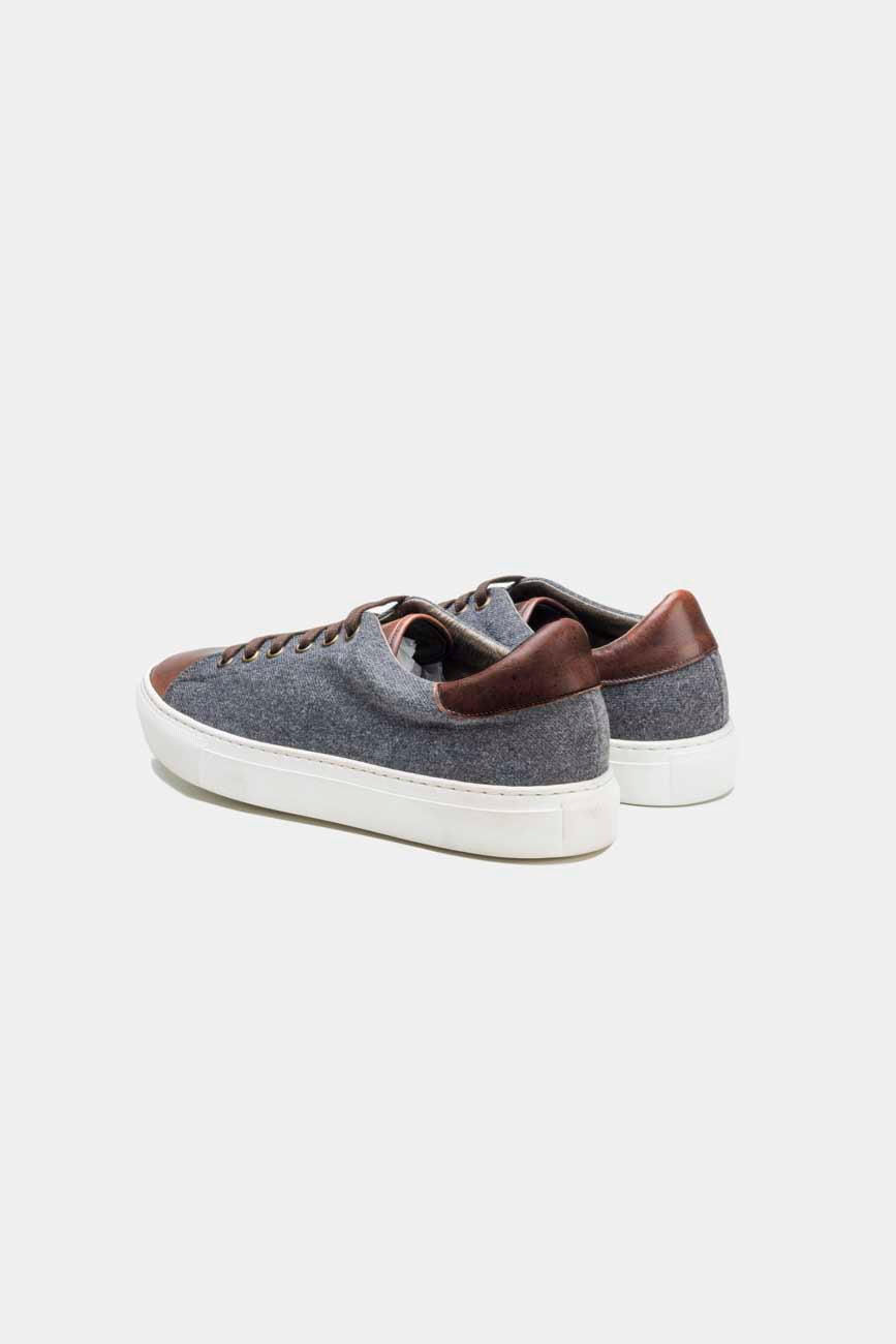 Sneaker Franela Gris Talonera A Contraste