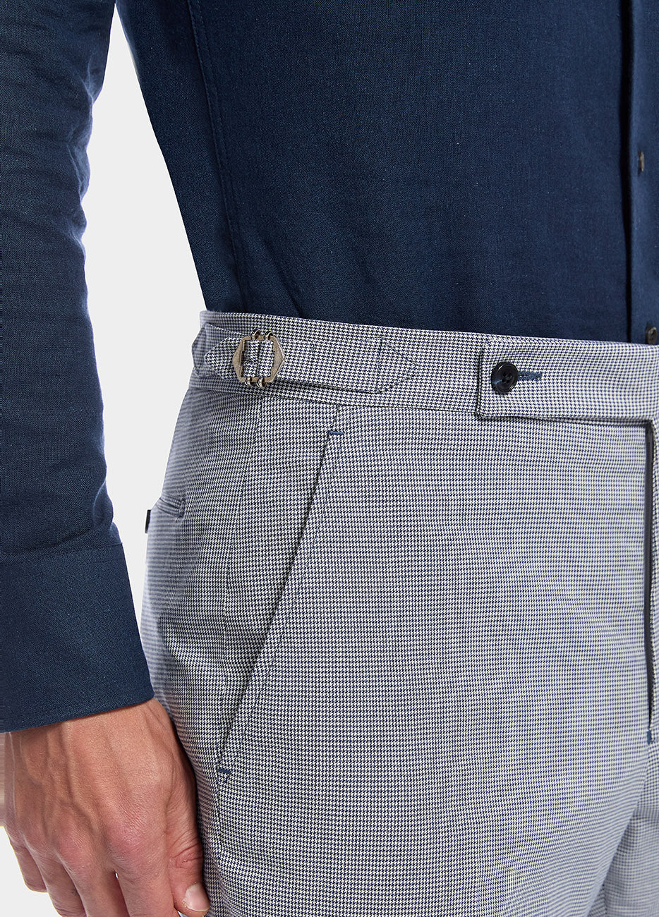 Pantalón Microdiseño Azul Con Blanco Pata De Gallo