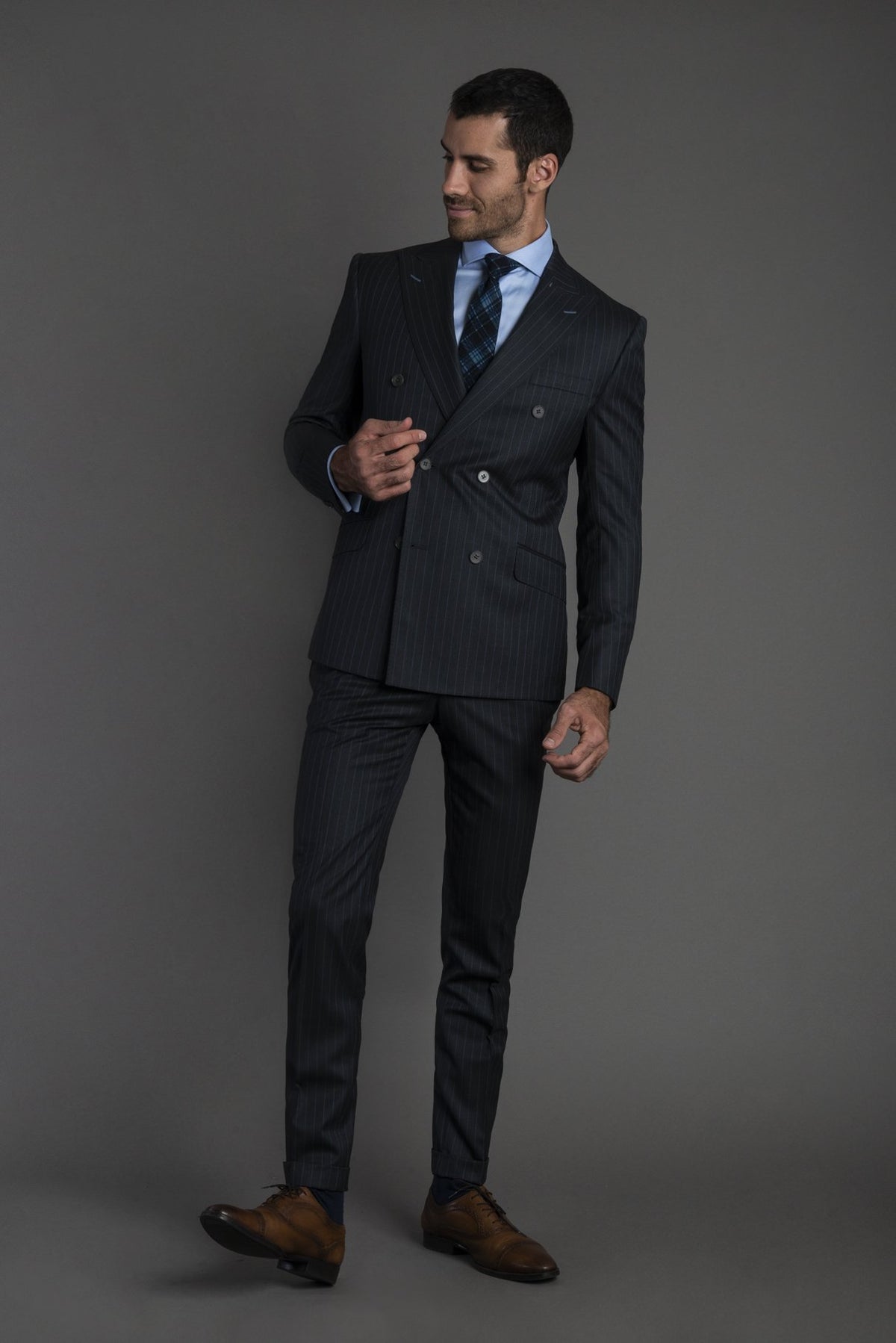 Traje Raya Gris Oscuro| HAVOC